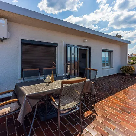Komfortables Nur 250 Meter Zum Sandstrand Mit Privater Dachterrasse Und Meerblick *
