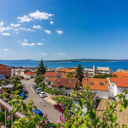 Komfortables Nur 250 Meter Zum Sandstrand Mit Privater Dachterrasse Und Meerblick 아파트 *