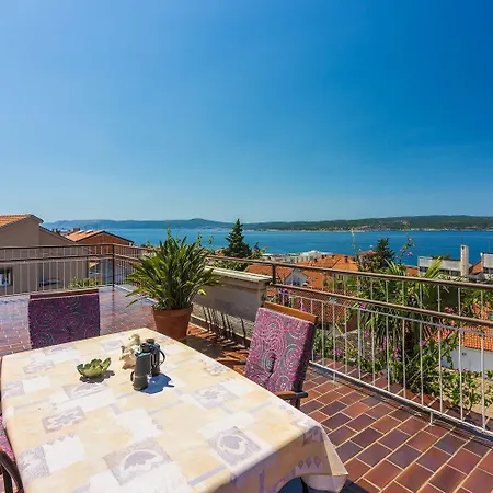 Komfortables Nur 250 Meter Zum Sandstrand Mit Privater Dachterrasse Und Meerblick Appartamento