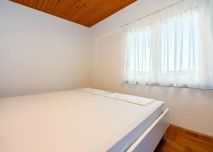 아파트 Komfortables Nur 250 Meter Zum Sandstrand Mit Privater Dachterrasse Und Meerblick