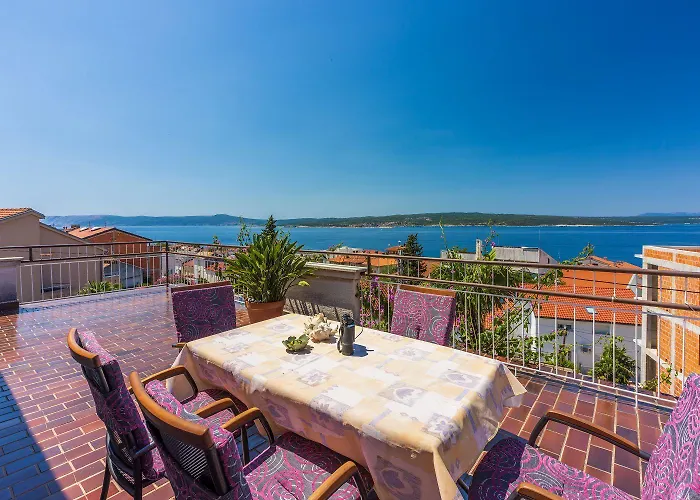 Komfortables Nur 250 Meter Zum Sandstrand Mit Privater Dachterrasse Und Meerblick