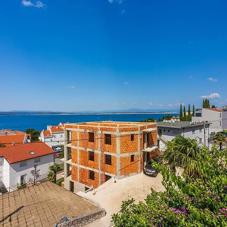Komfortables Nur 250 Meter Zum Sandstrand Mit Privater Dachterrasse Und Meerblick