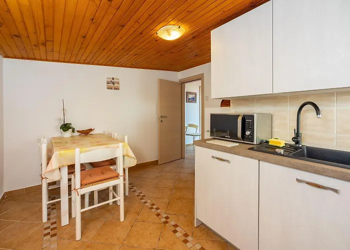 Komfortables Nur 250 Meter Zum Sandstrand Mit Privater Dachterrasse Und Meerblick Apartamento